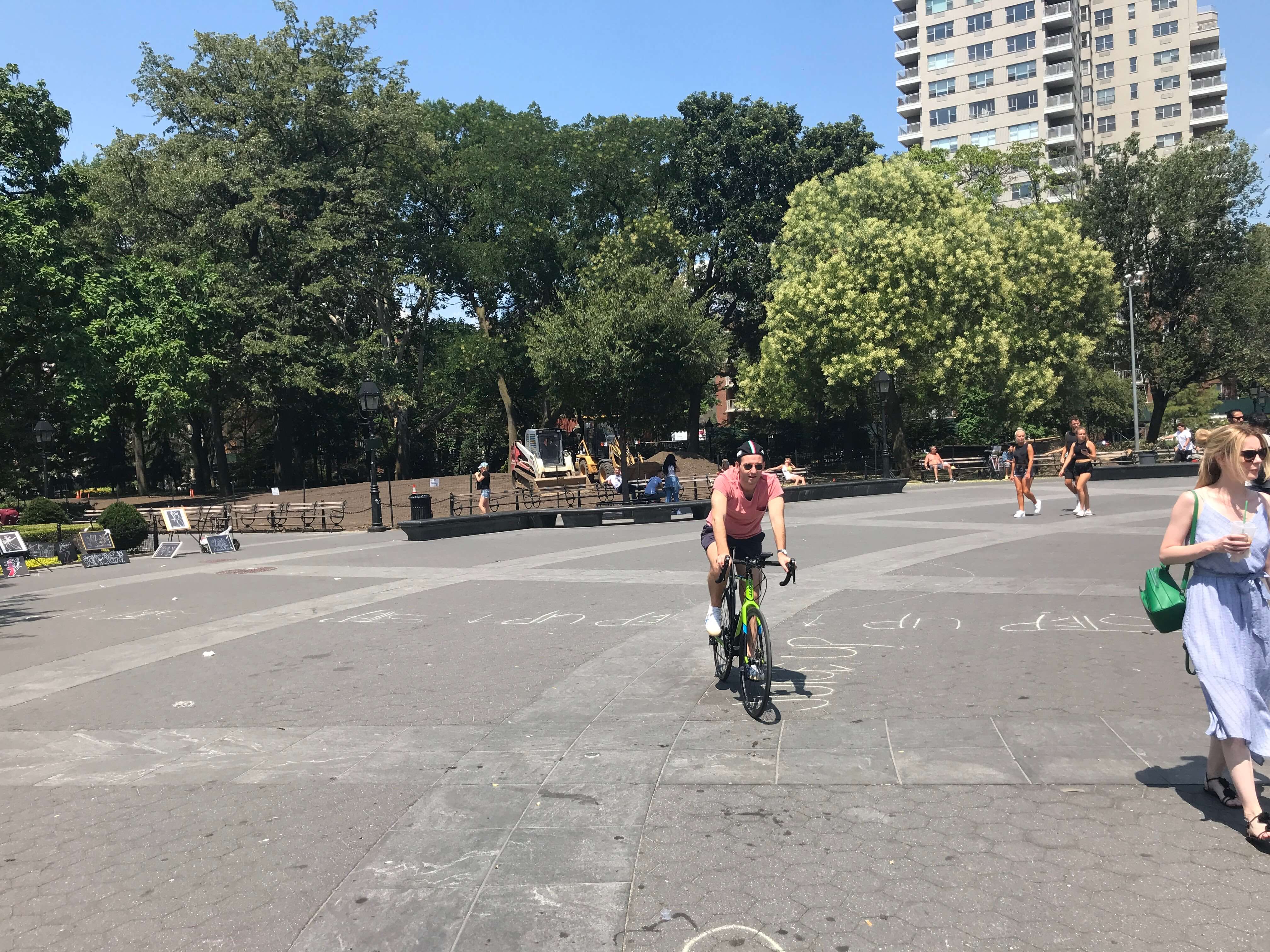 Wash. Sq. skateboarders, noise, lax curfew cause concern 1