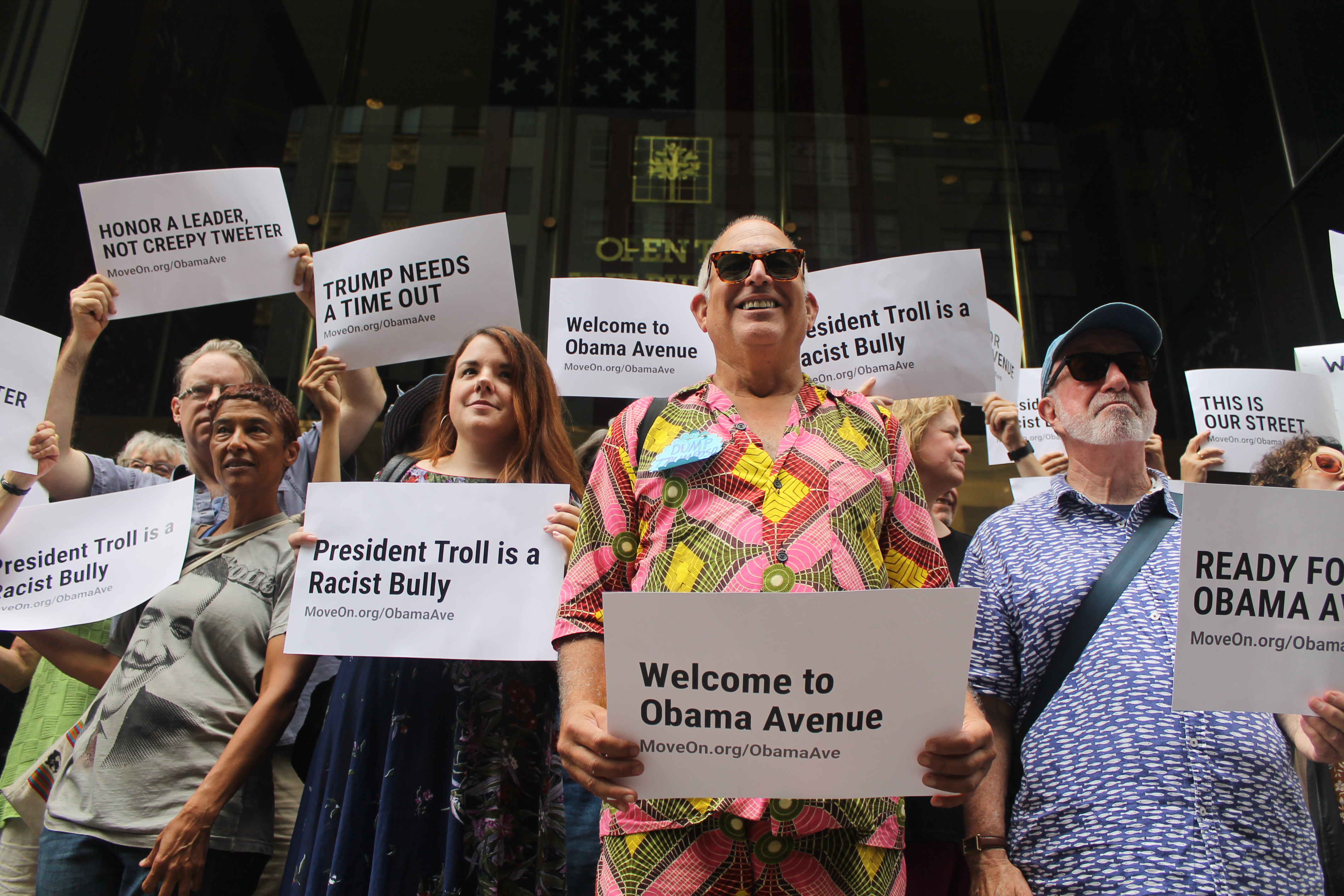 Push for 'Obama Ave.' outside 'Troll Tower'... er, Trump Tower 1