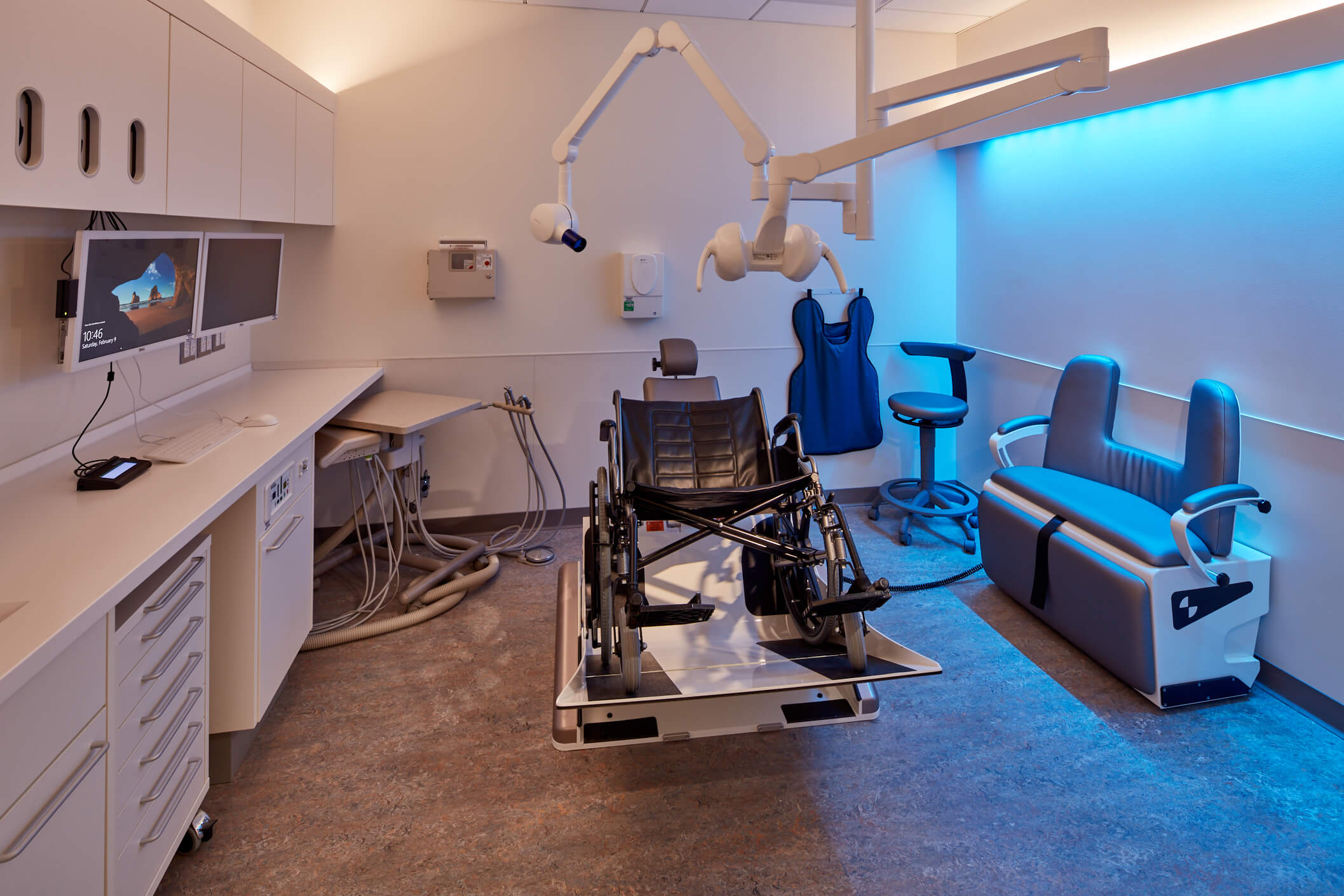 N.Y.U. dental center caters to disabled patients 1