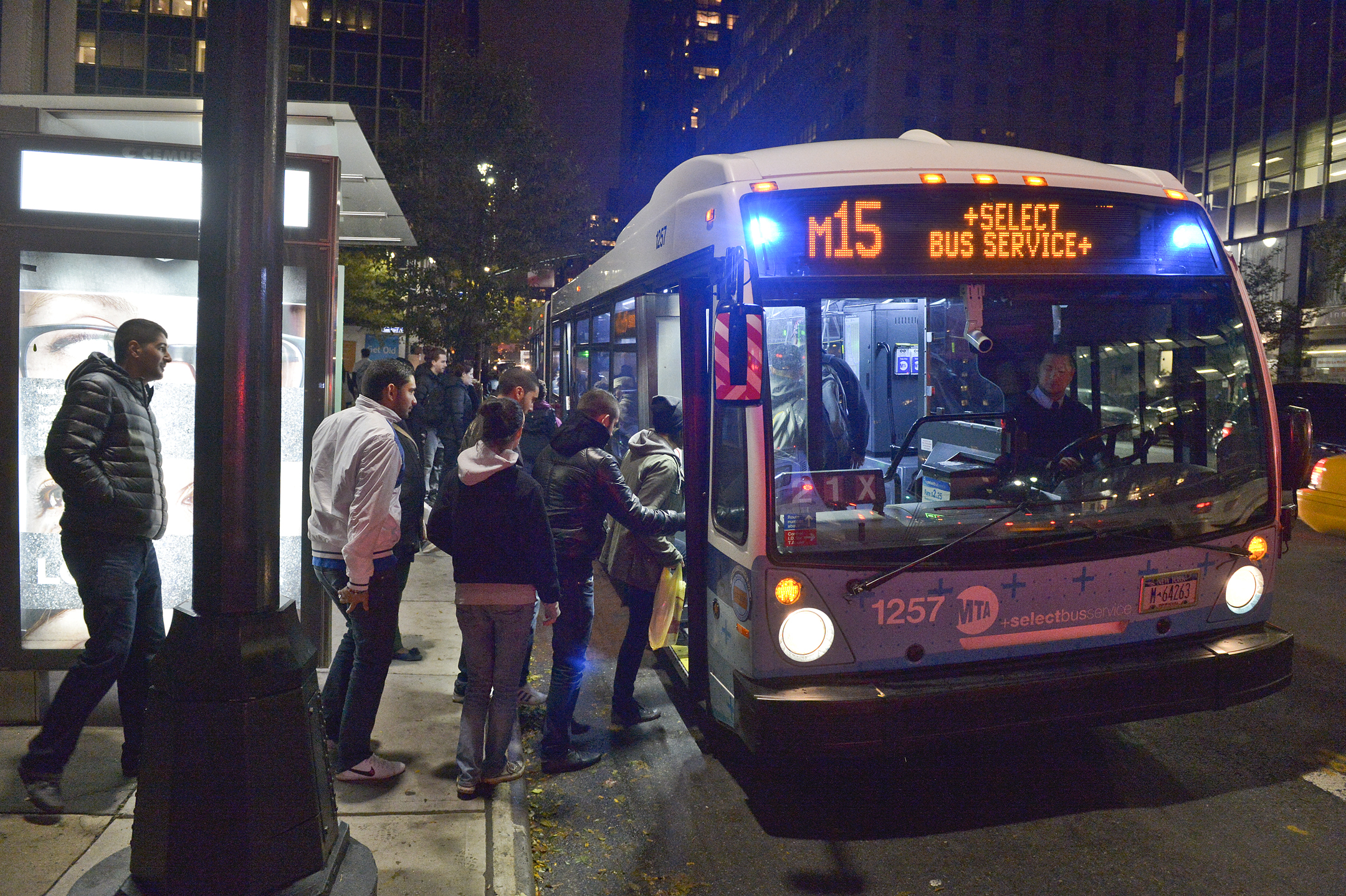 You soon won't be 'ABLE' to avoid tickets for blocking bus lanes on M15 route between Harlem and Lower Manhattan 1