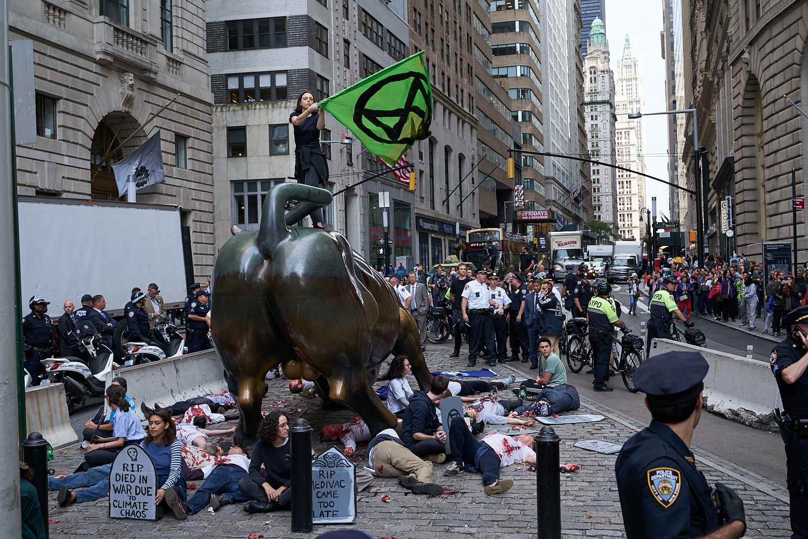 Activists protesting the 'sixth extinction event' make bedlam in Financial District 1