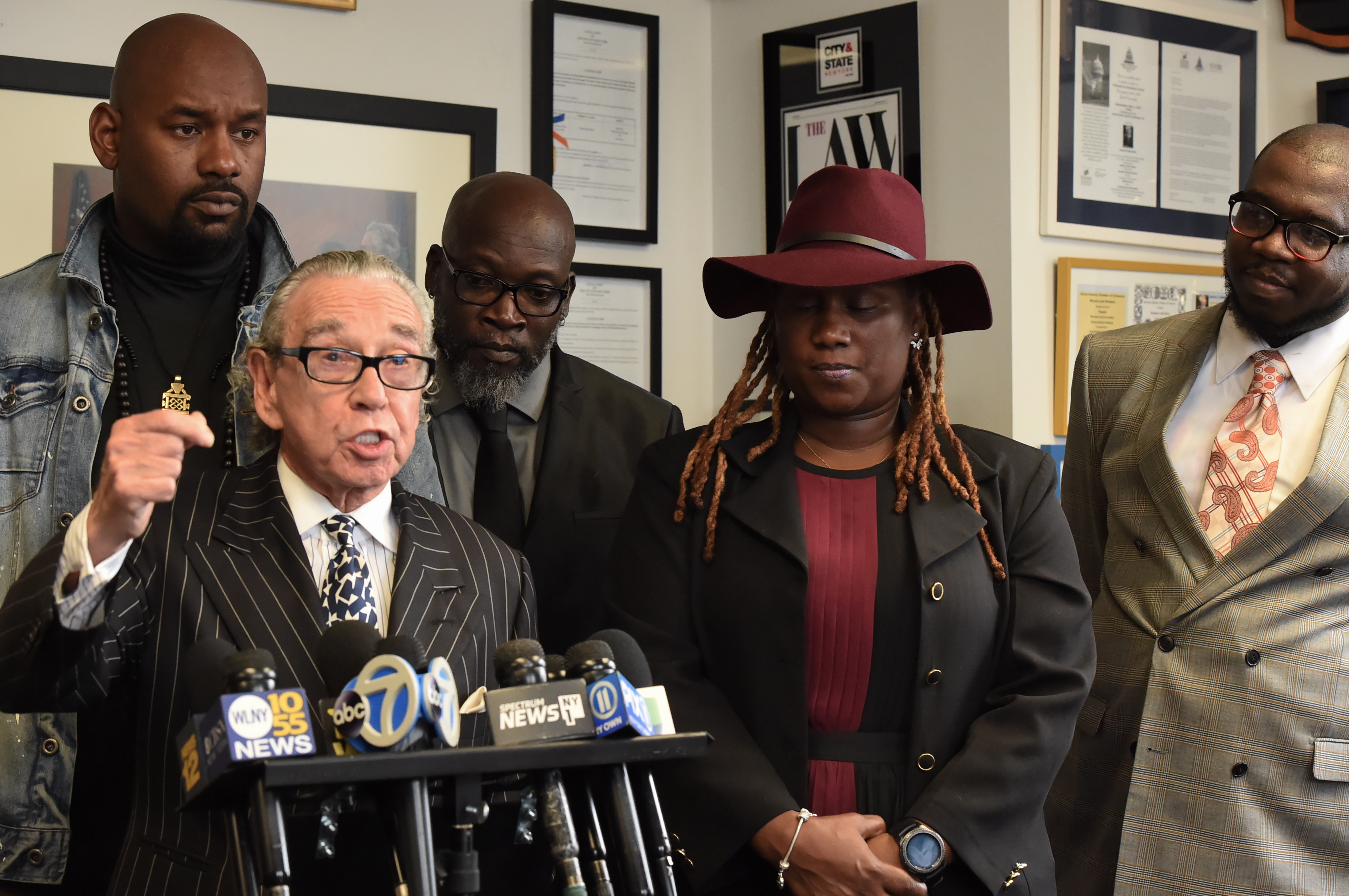 Family of student beaten by cop to sue for $5 million 3