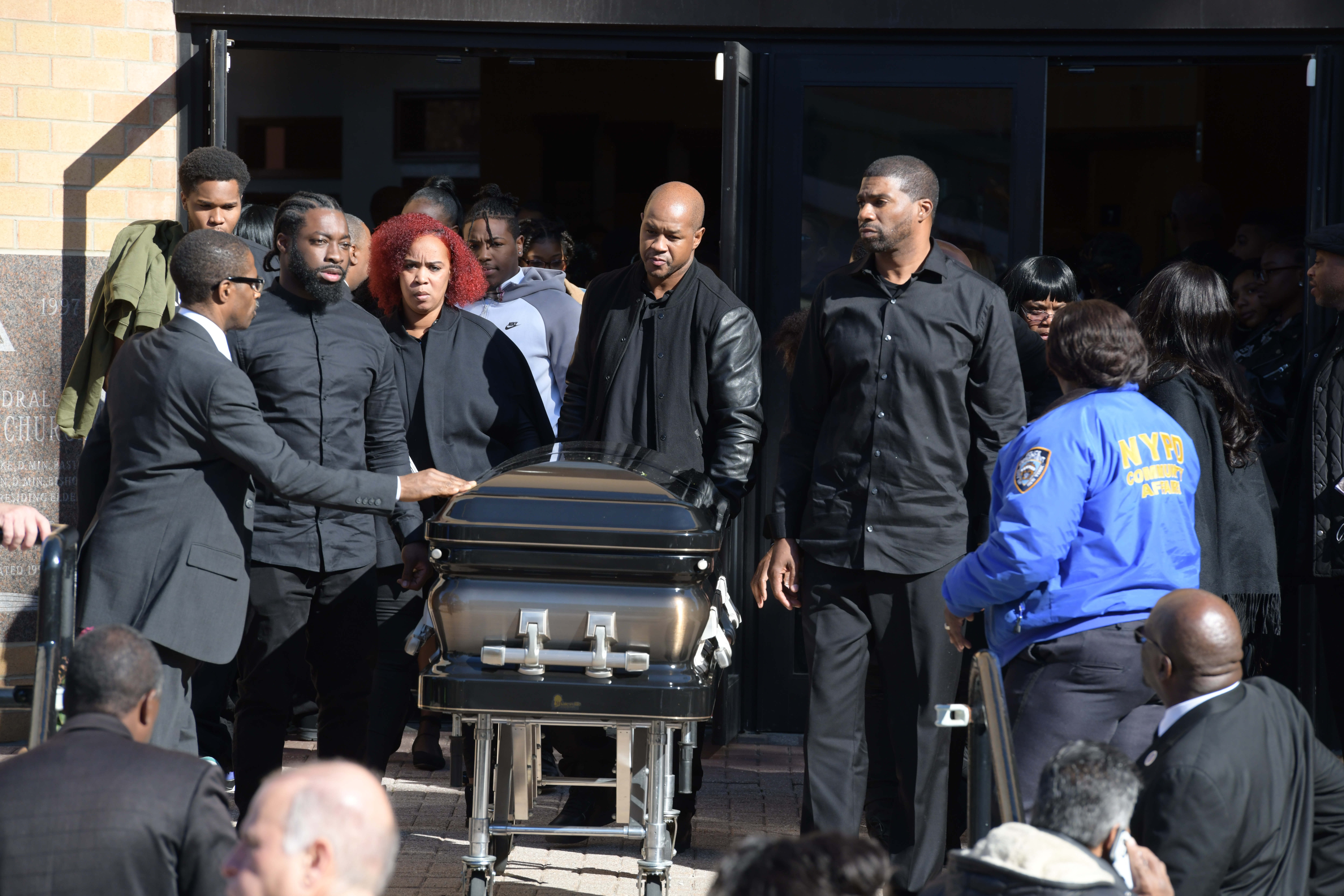 Tears for 14-year-old aspiring basketball player at Queens funeral 4