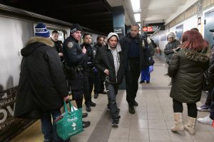 2 men stabbed in Brooklyn, police investigating 2