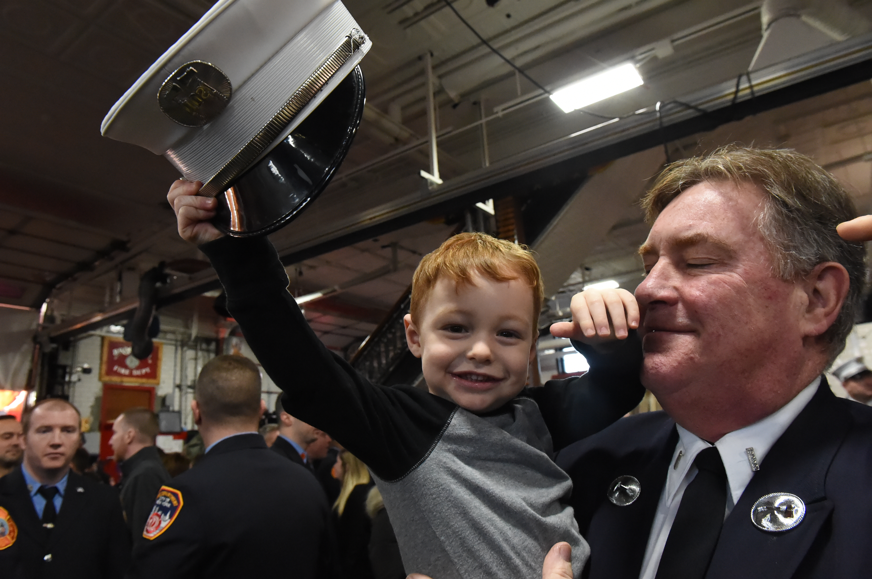FDNY unveils memorial plaque in Brooklyn for firefighter lost in tragic fall 8