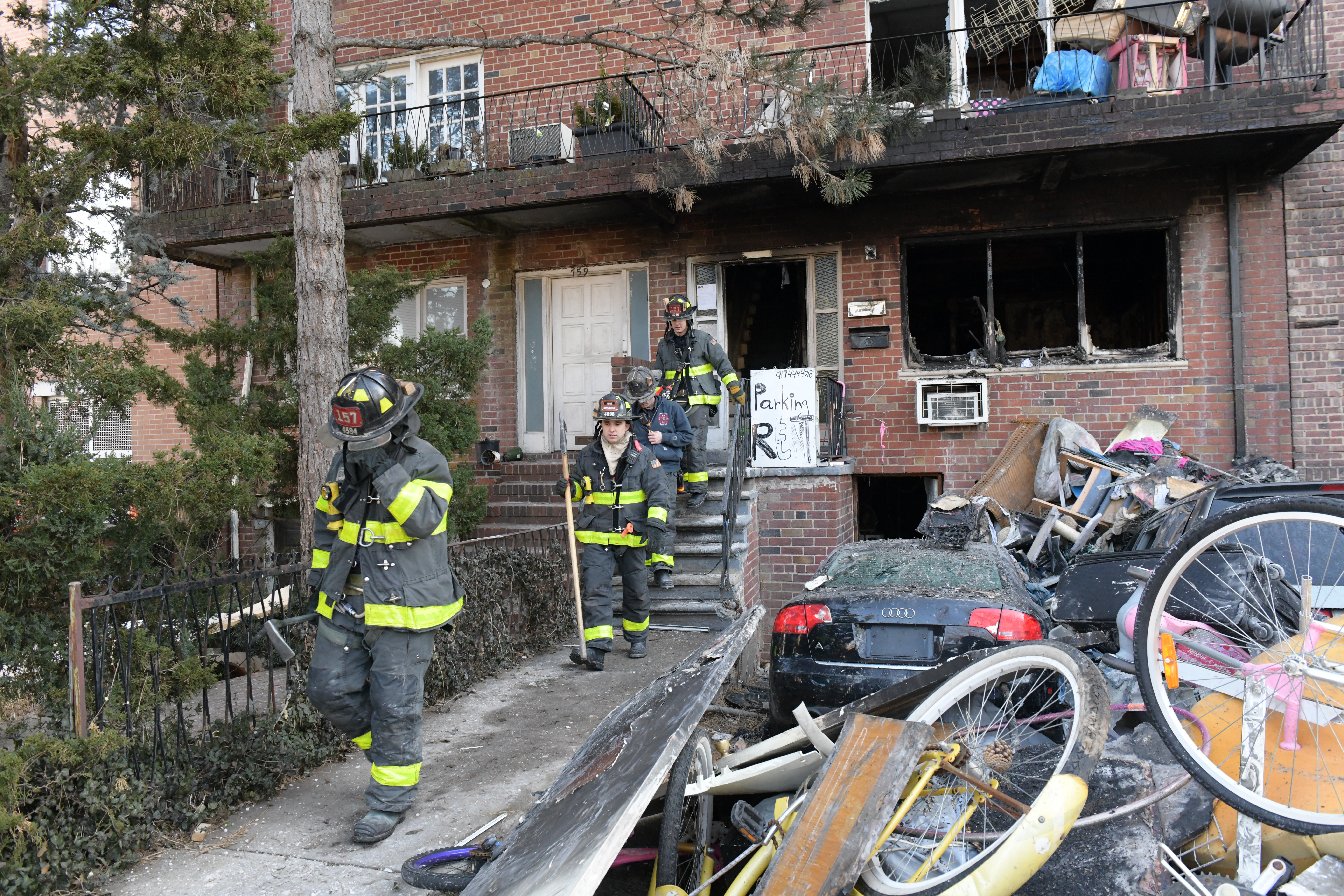 Neighbors remember Brooklyn girl killed in blaze as fire marshals continue investigation 2