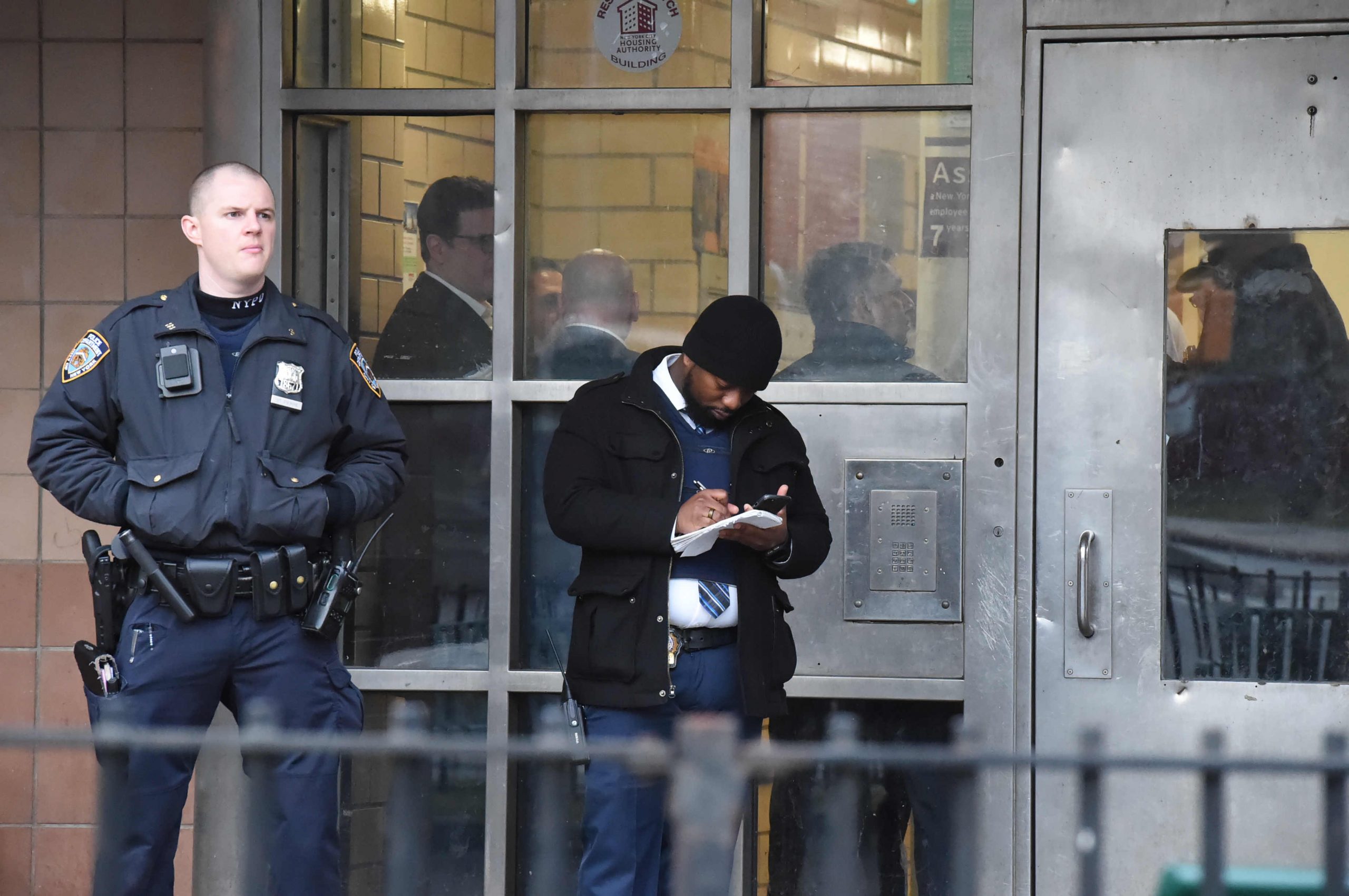 Man visiting his son is shot dead at a Brooklyn housing complex 4