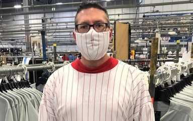 Fanatics mask/gown