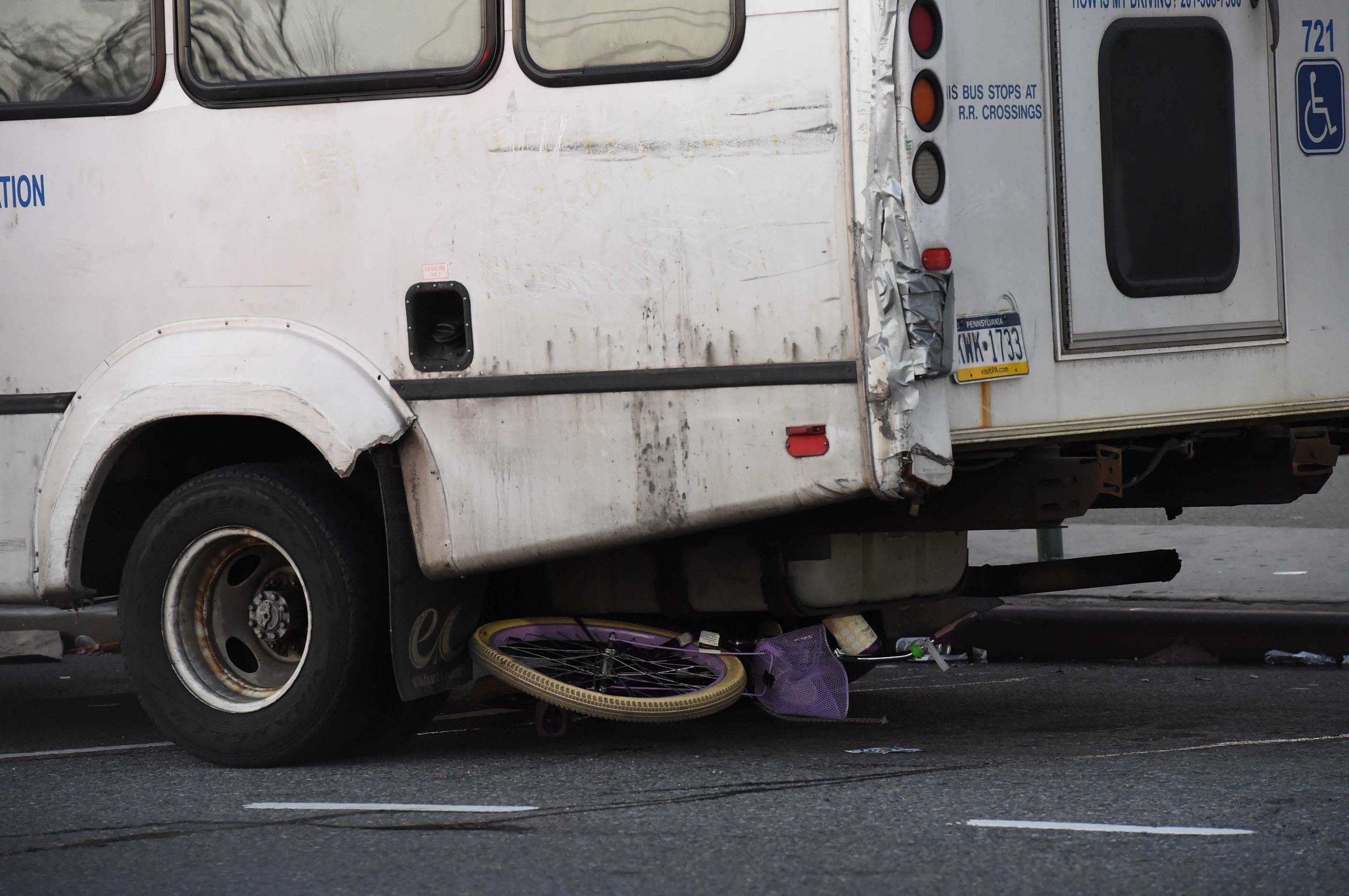 Bicyclist in Brooklyn serious, but stable after dollar van strikes her near Kings Plaza 3