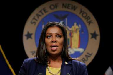 2020-05-04T193601Z_1_LYNXMPEG431UP_RTROPTP_4_HEALTH-CORONAVIRUS-NEW-YORK-LAWSUIT-1024×683