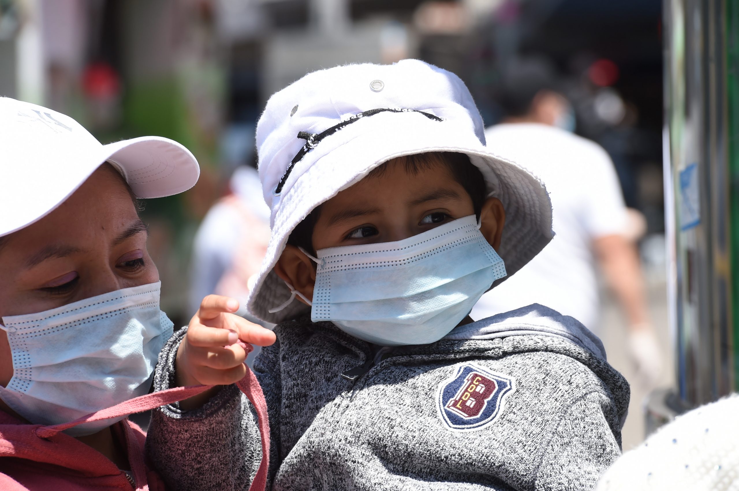 Immigrant groups hit hardest by COVID-19 seek government help 4