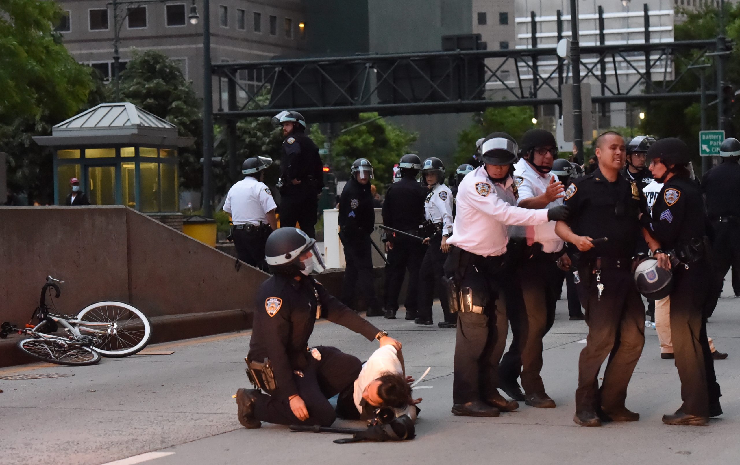 Tuesday's protests saw beefed up effort by NYPD to stop looters and vandals 4