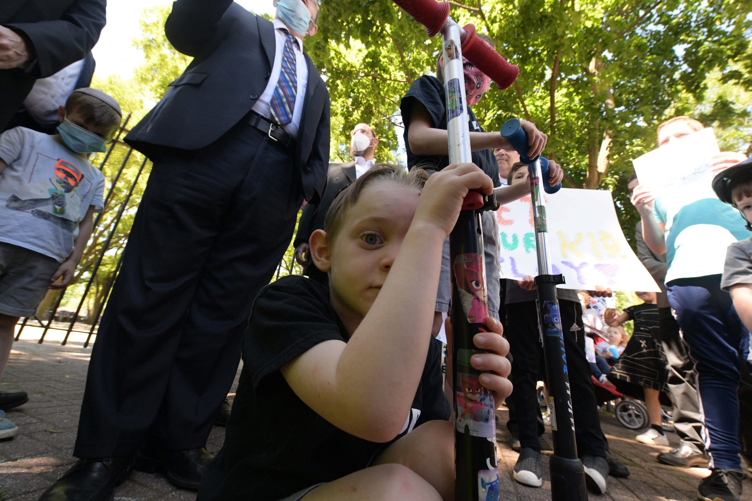 'Open our playgrounds': Brooklyn pols want play areas reopen to keep kids out of streets 3
