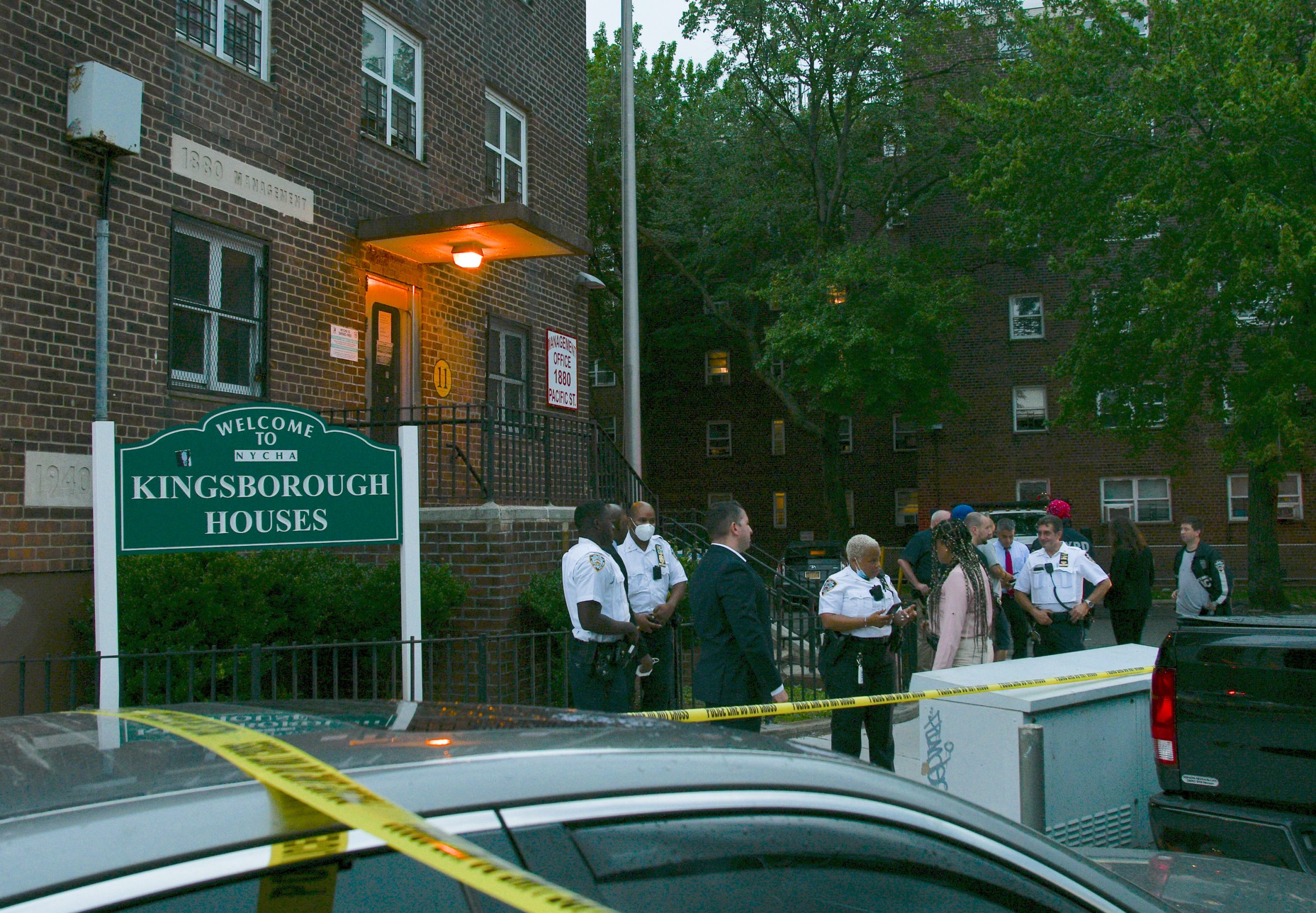 NYC SHOOTINGS: Three people dead in separate shootings in Brooklyn and Staten Island 4