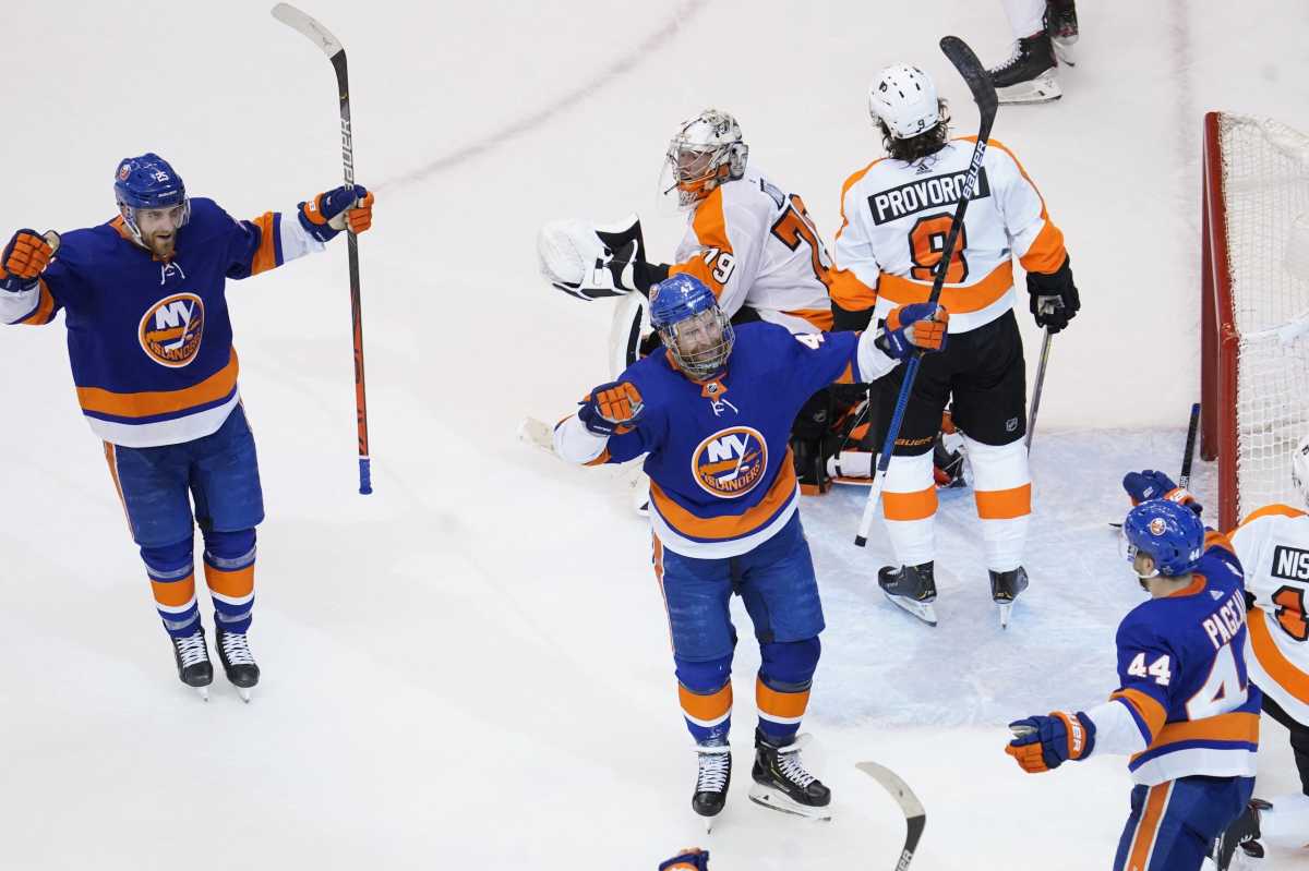 NHL: Stanley Cup Playoffs-Philadelphia Flyers at New York Islanders