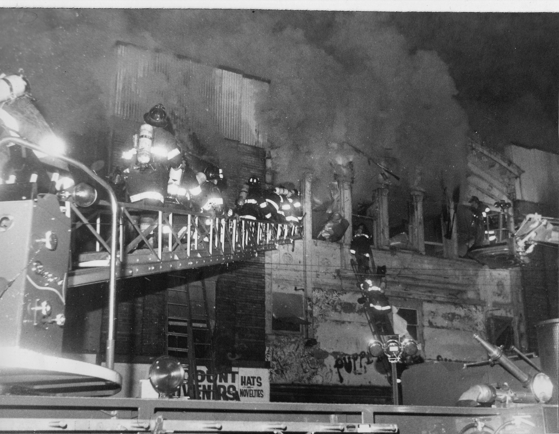As aquarium prepares to reopen, Coney Island amusement parks face financial disaster 2