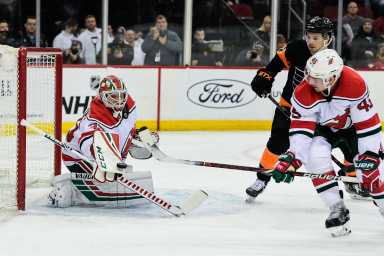 NHL: Philadelphia Flyers at New Jersey Devils