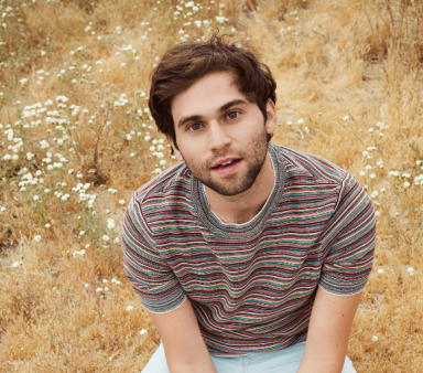 jake borelli cropped