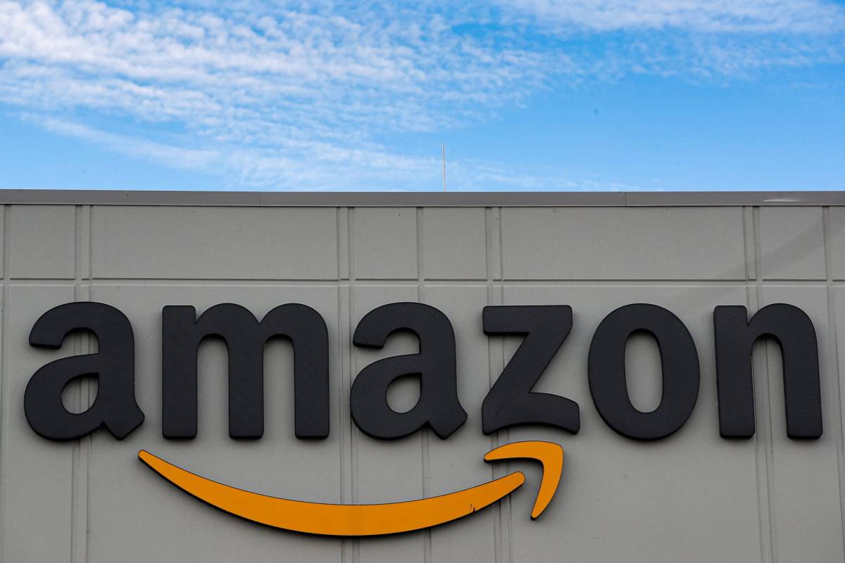 Amazon’s JFK8 distribution center in Staten Island, New York City