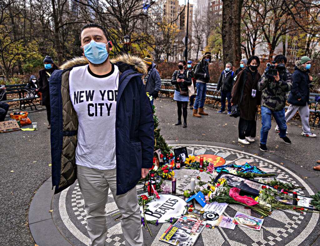 New Yorkers honor John Lennon on 40th anniversary of his murder 3