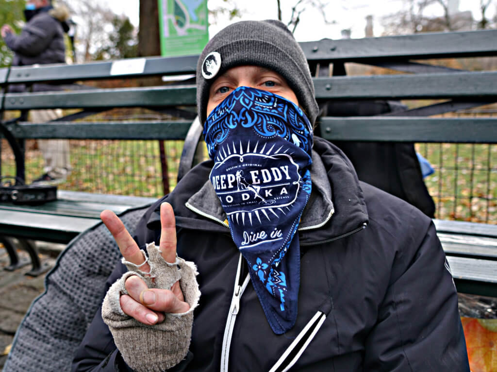 New Yorkers honor John Lennon on 40th anniversary of his murder 4