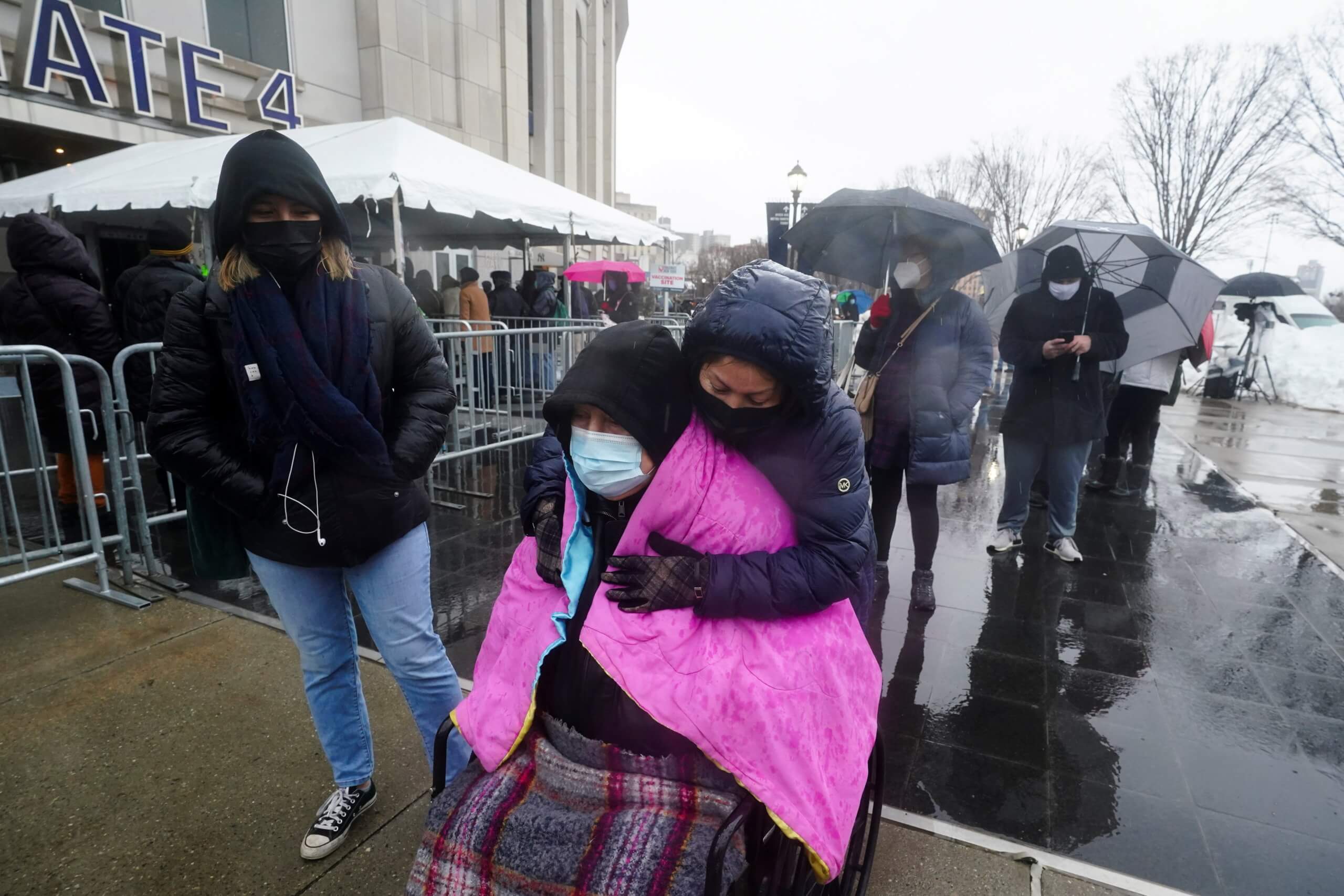 Of the Bronx, for the Bronx: It's opening day for Yankee Stadium COVID-19 vaccine site 2