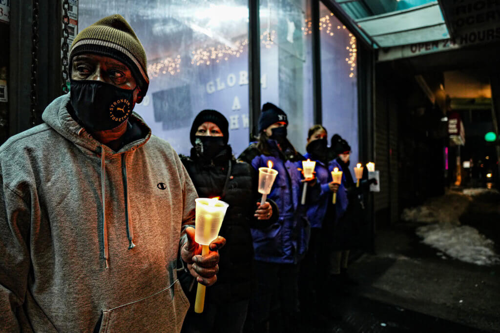 Bronx religious leaders host candlelight vigil in memory of COVID-19 victims 5