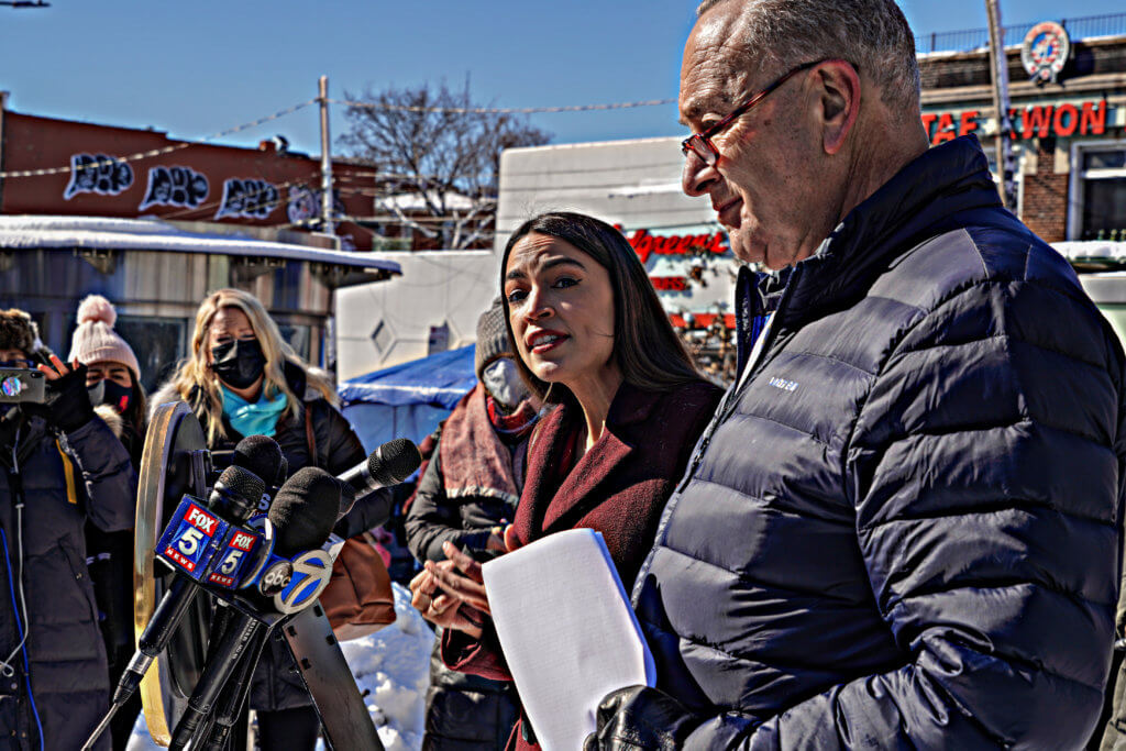Schumer and AOC announce $2 billion in COVID funeral relief 3