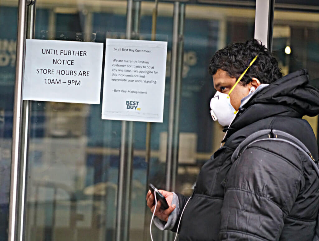 Photos: living in the shadow of a COVID-19 laden spring 8