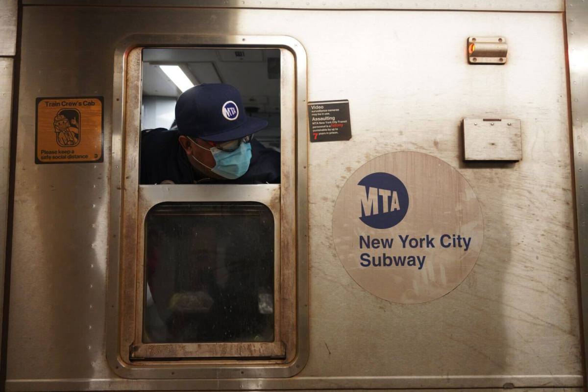 subway-train-manhattan-021521-7