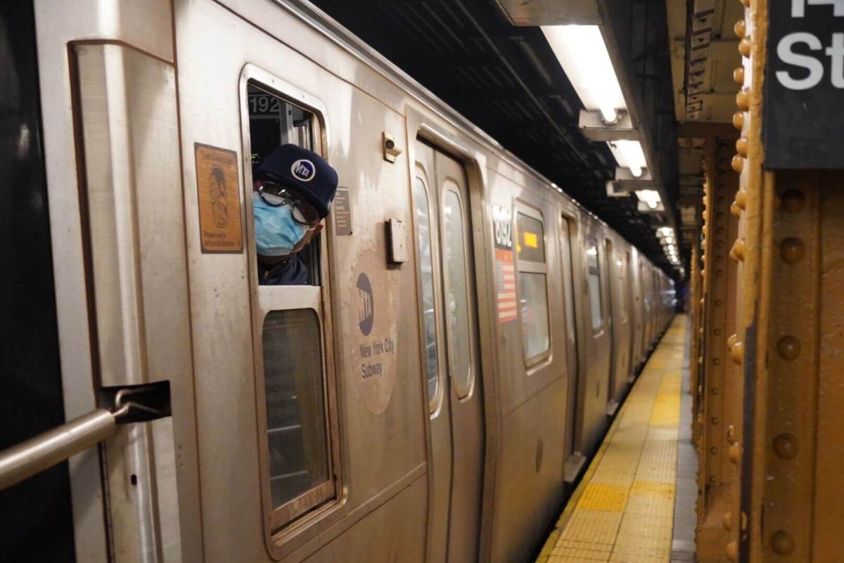 subway-train-manhattan-021521-9