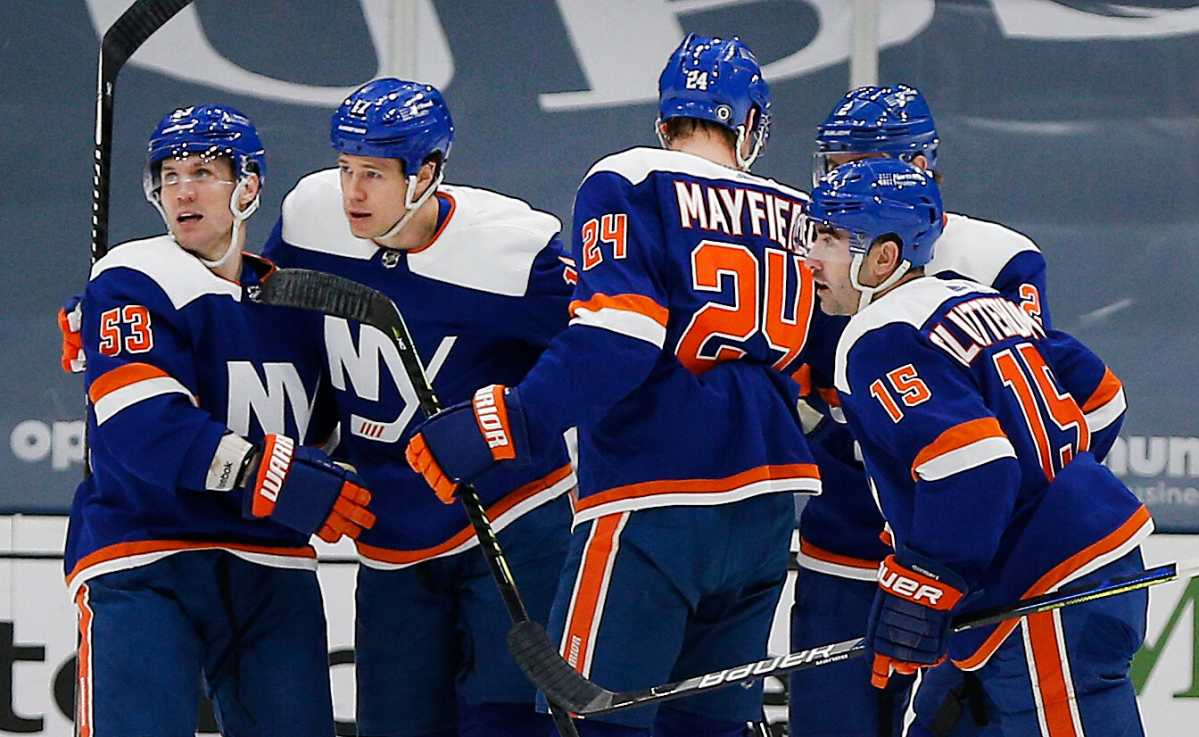 NHL: New Jersey Devils at New York Islanders