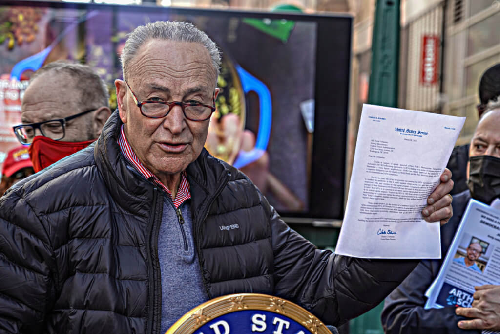 Schumer pushes FTA to give disabled New Yorkers a lift 3