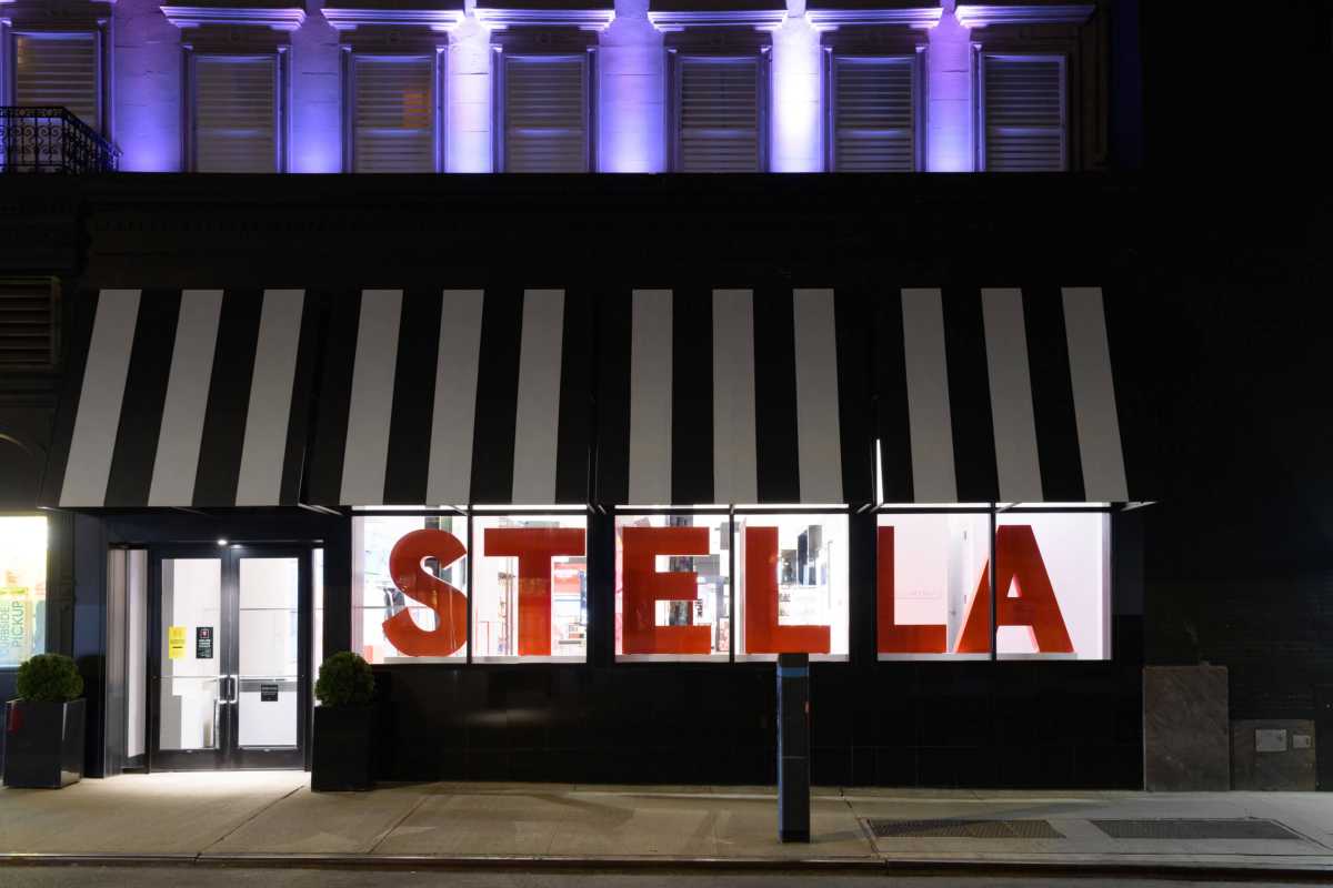 The Carousel @ Bloomingdale’s Stellabration Exterior (Photo Credit Daniel Salemi)