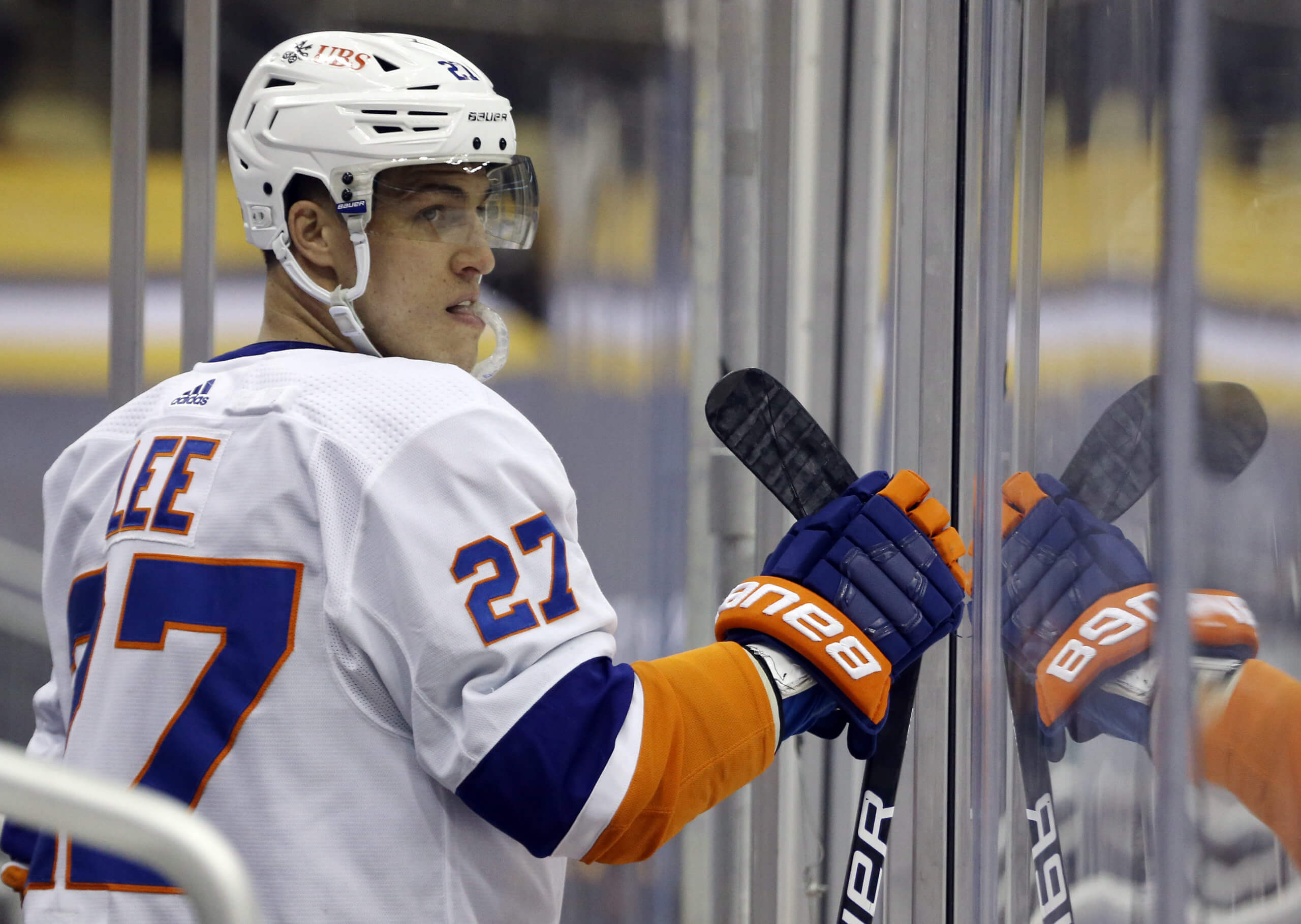 'He still has to work back': Islanders' Anders Lee finding his game 1 year after ACL injury 3 Anders Lee Islanders