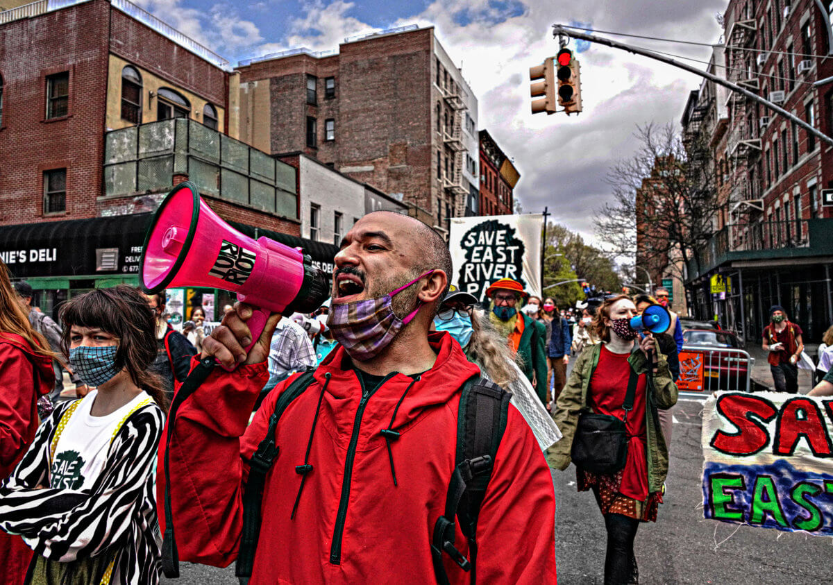 Hundreds march in opposition of the East Side Coastal Resiliency project 3