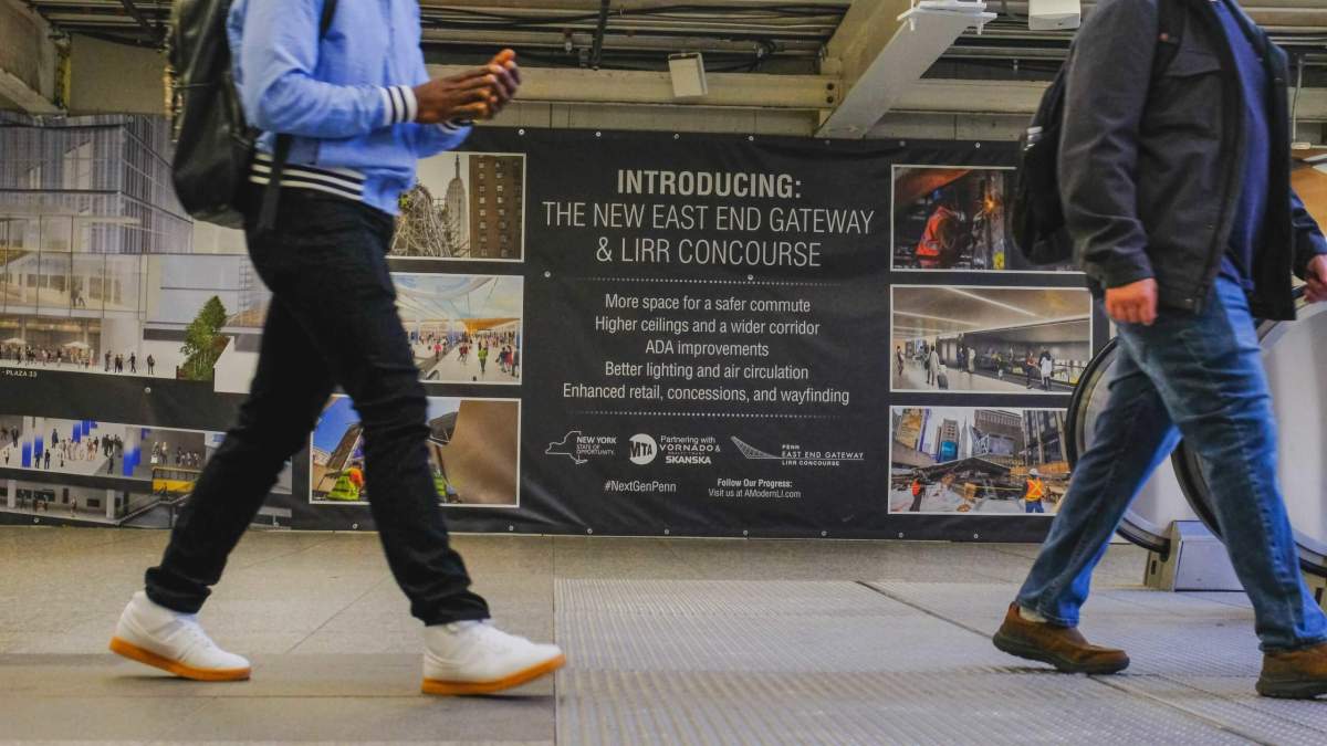 walking LIRR CONCOURSE