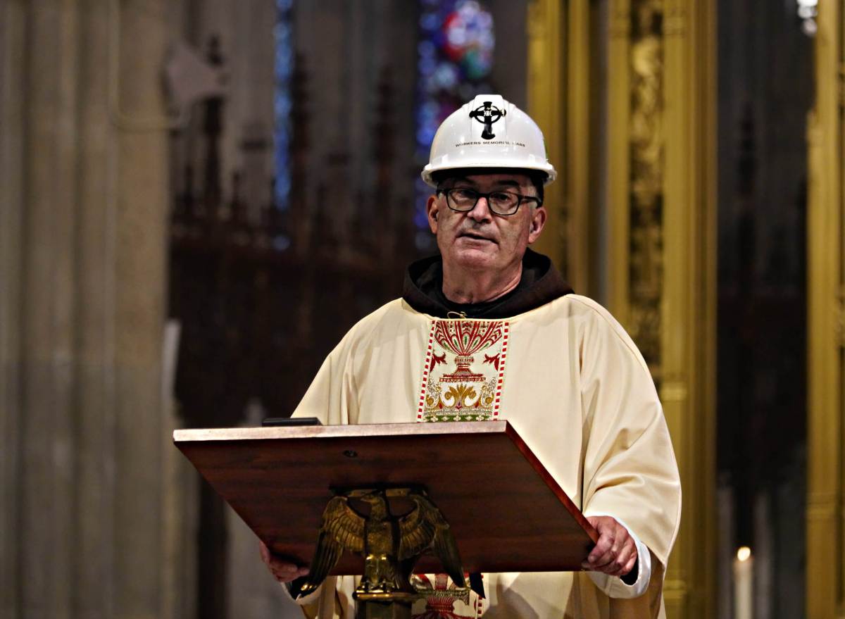 Hard hat memorial: Construction workers remembered during annual mass at St. Patrick's Cathedral 6 Father Brian Jordan