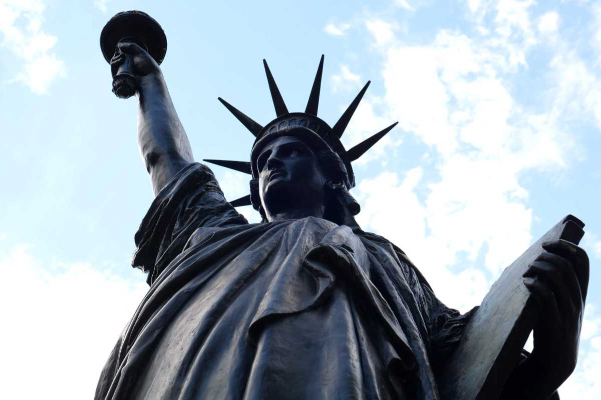 French museum to send U.S. second Lady Liberty to rekindle friendship