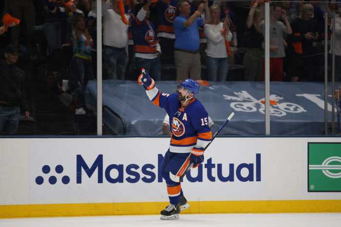 Islanders Cal Clutterbuck