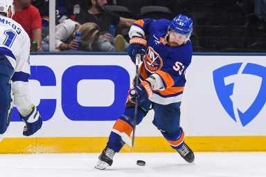 Casey Cizikas Islanders