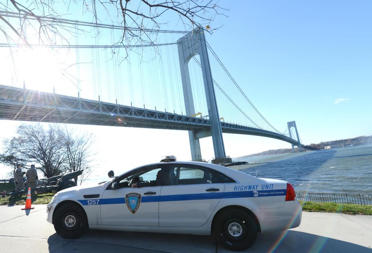 A B&T cruiser in front of the MTA's Verrazzano-Narrows Bridge.