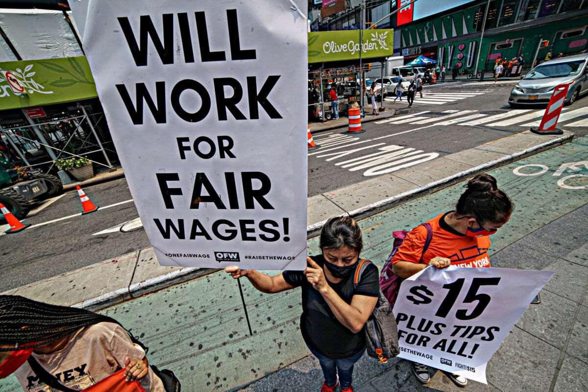 NYC restaurant workers wage war on sub-minimum pay in Times Square 6