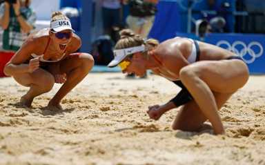 Beach Volleyball – Women – Gold medal match – Australia (Artacho del Solar/Clancy) v United States (April/Alix)