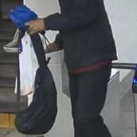 Video shows suspect sought for fatal stabbing in East Harlem 4