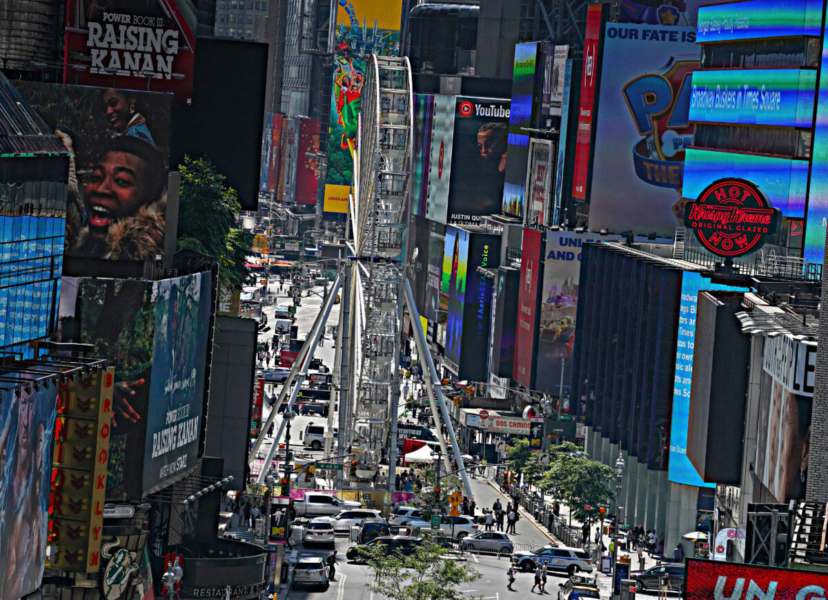 Times Square spins new tourist attraction 8