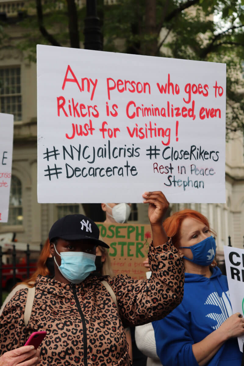 Stay the course: Rikers Island protesters demand mayoral candidates support jail's planned closure 3