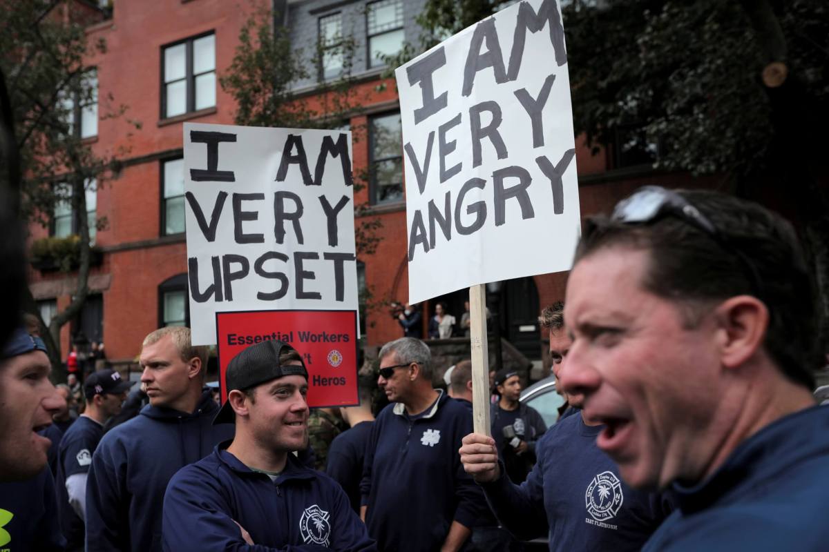 Union firefighters and others protest against mandated vaccines in New York City