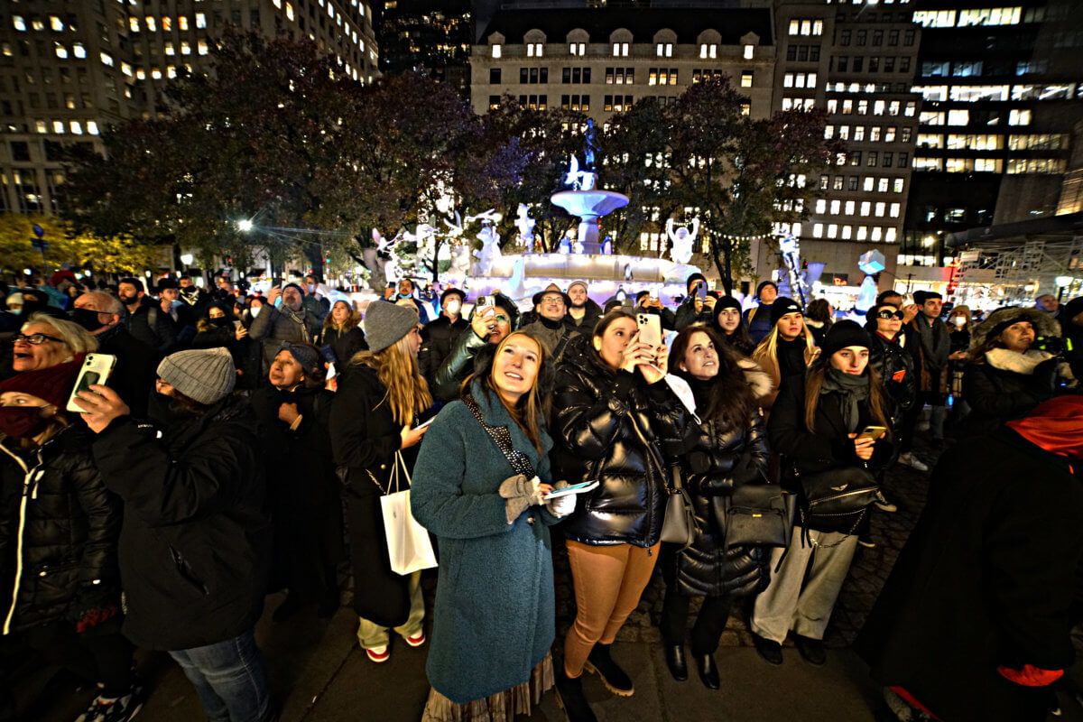 Public Advocate lights world’s largest menorah with message of unity on the second day of Hanukkah 10