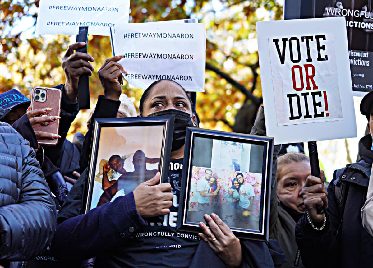 City Hall protesters urge NYC prosecutors to do more to review possible wrongful conviction cases 6